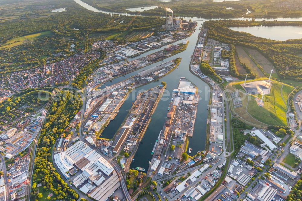 Karlsruhe from above - Quays and boat moorings at the port of the inland port of the Rhine river in the district Muehlburg in Karlsruhe in the state Baden-Wuerttemberg, Germany