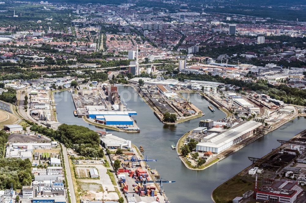 Aerial photograph Karlsruhe - Quays and boat moorings at the port of the inland port Rheinhafen Karlsruhe in Karlsruhe in the state Baden-Wuerttemberg, Germany