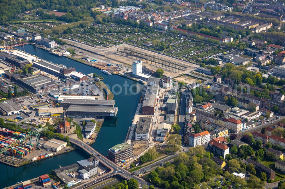 Dortmund from above - Quays and boat moorings at the port of the inland port on Speicherstrasse in the district Hafen in Dortmund at Ruhrgebiet in the state North Rhine-Westphalia, Germany