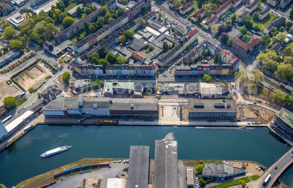 Aerial image Dortmund - Quays and boat moorings at the port of the inland port on Speicherstrasse - Lagerhausstrasse in the district Hafen in Dortmund in the state North Rhine-Westphalia, Germany