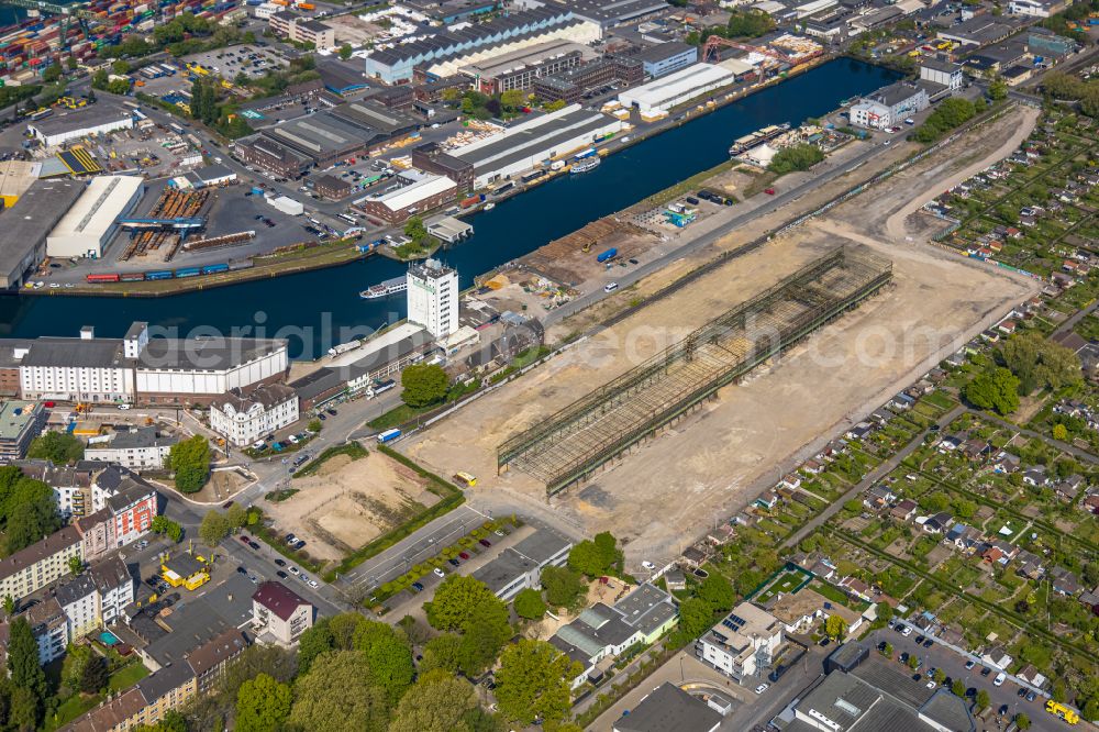 Aerial photograph Dortmund - Quays and boat moorings at the port of the inland port on Speicherstrasse - Lagerhausstrasse in the district Hafen in Dortmund in the state North Rhine-Westphalia, Germany