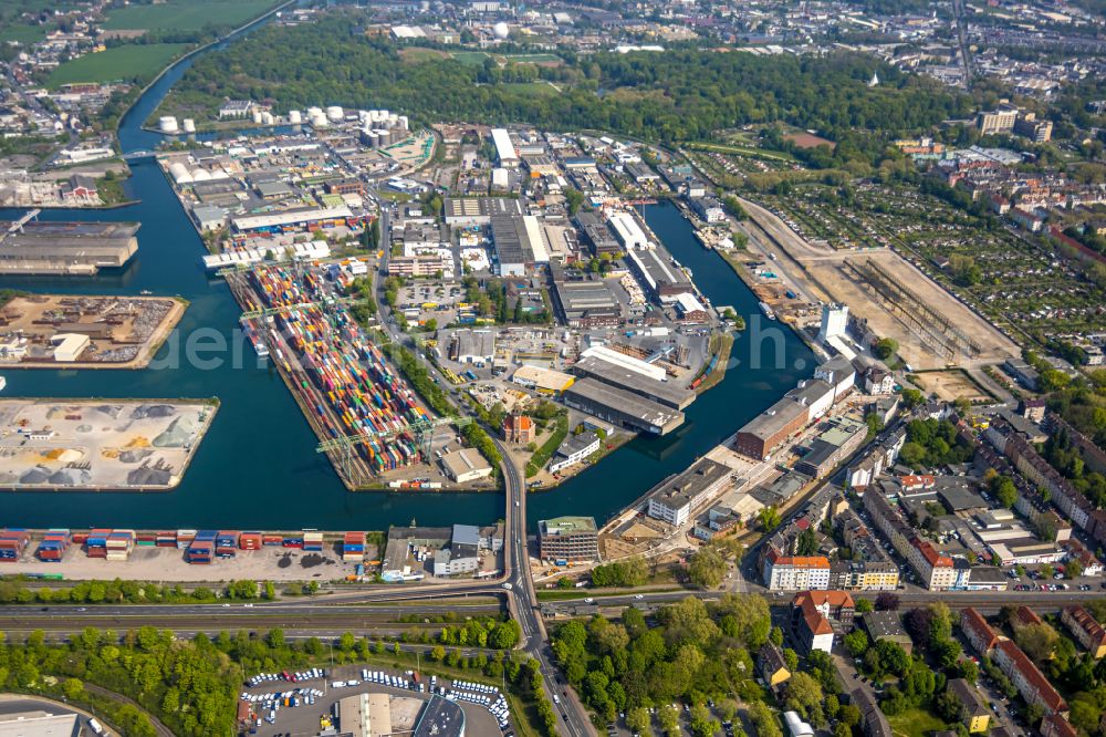 Dortmund from above - Quays and boat moorings at the port of the inland port on Speicherstrasse - Lagerhausstrasse in the district Hafen in Dortmund in the state North Rhine-Westphalia, Germany