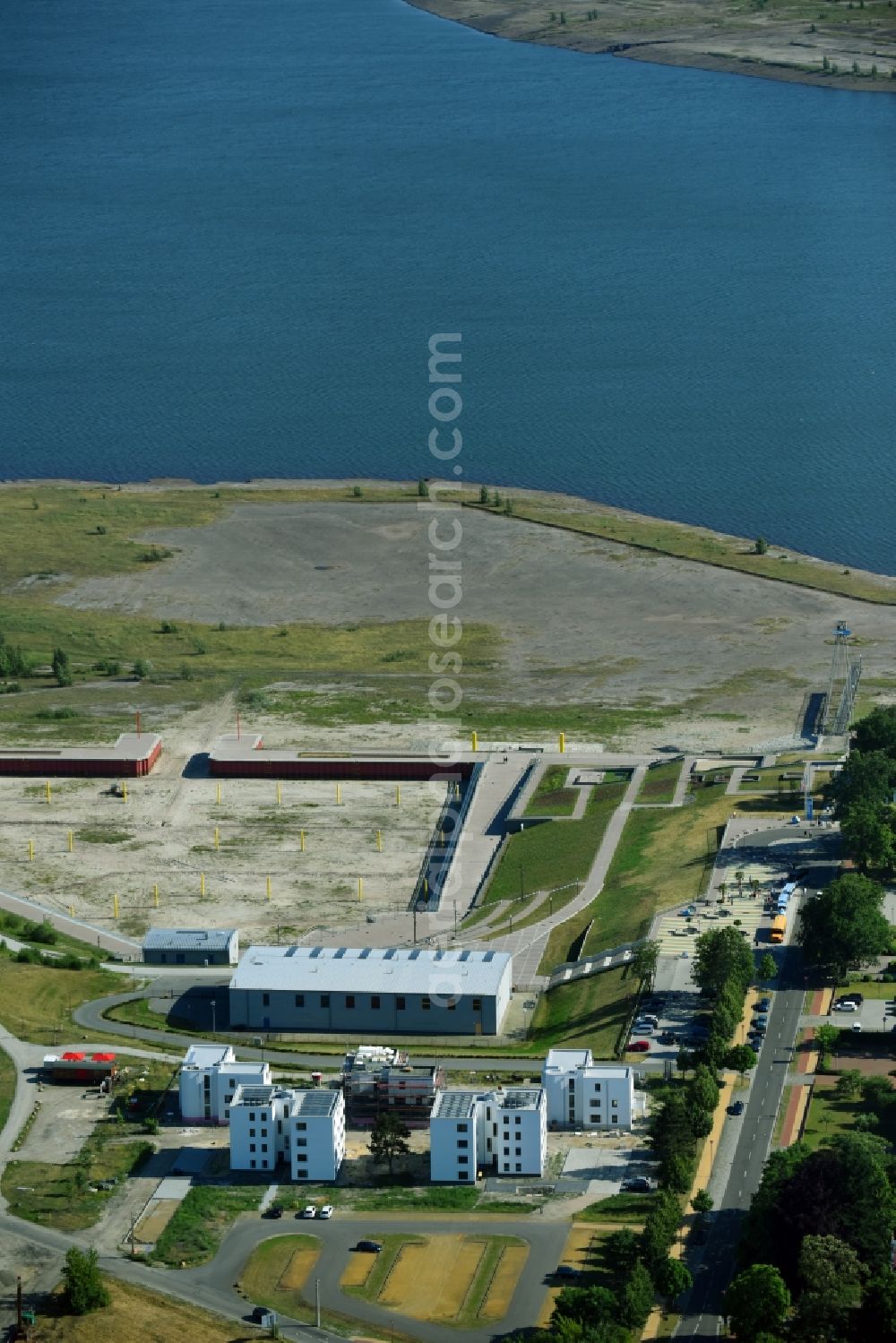 Aerial image Großräschen - Quays and boat moorings at the port of the inland port - Stadthafen Grossraeschen on Seestrasse in Grossraeschen in the state Brandenburg, Germany