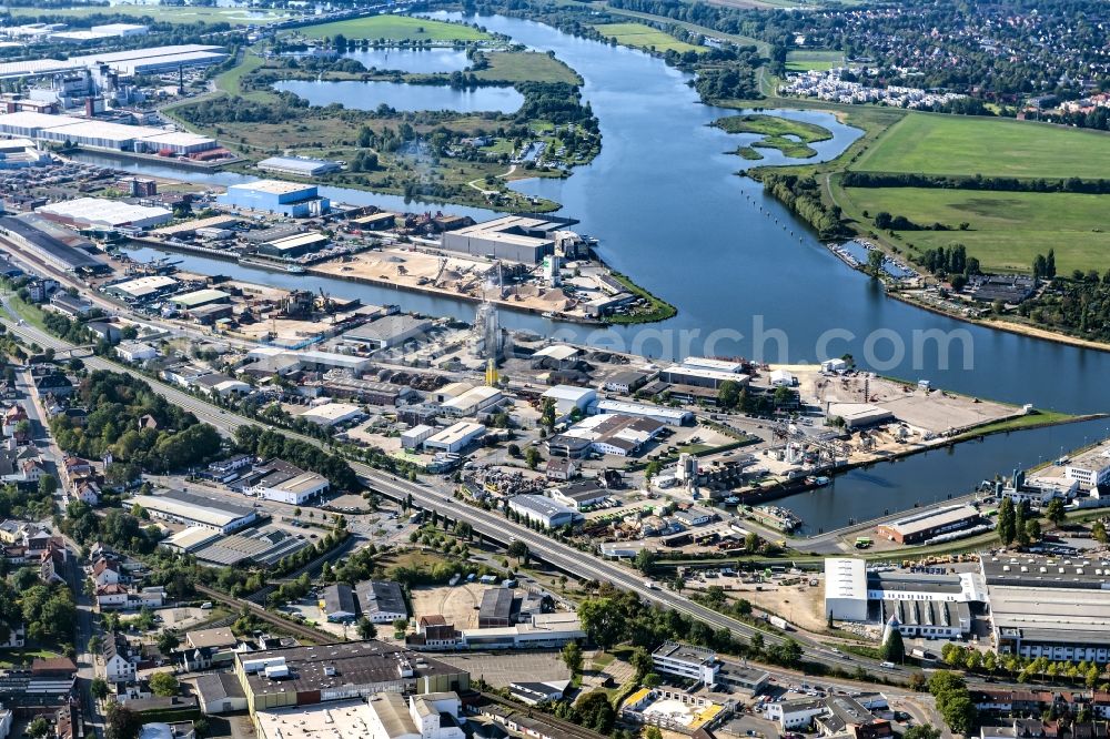 Bremen from the bird's eye view: Quays and boat moorings at the port of the inland port on shore of Weser in the district Hemelingen in Bremen, Germany