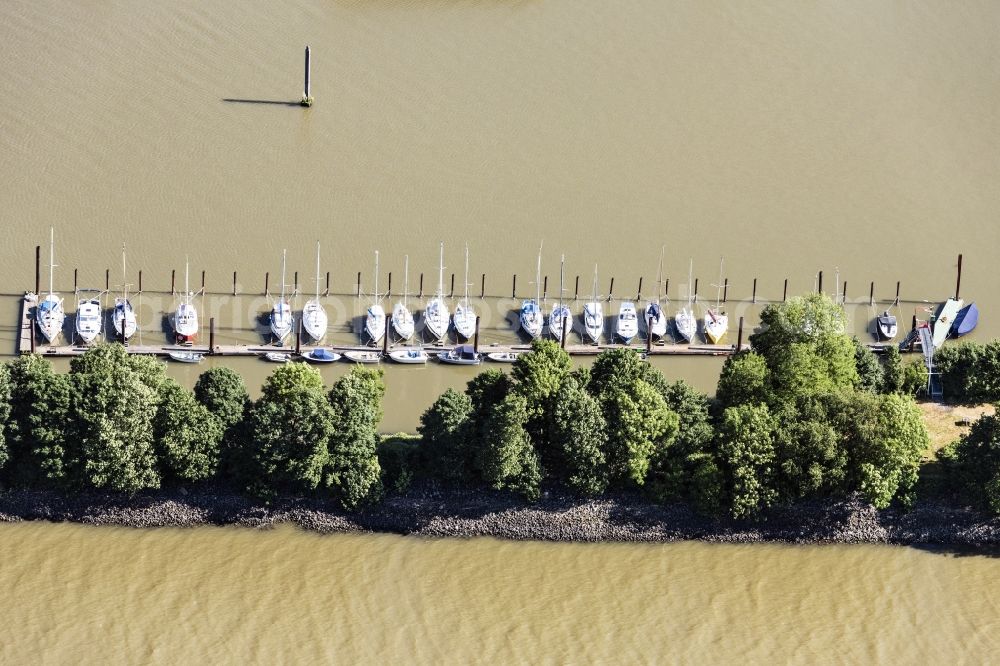 Aerial photograph Wedel - Quays and boat moorings at the port of the inland port in Wedel in the state Schleswig-Holstein, Germany