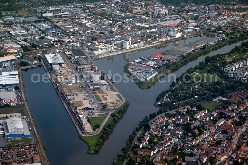 Aerial photograph Bamberg - Quays and boat moorings at the port of the inland port along the Regnitz in the district Gaustadt in Bamberg in the state Bavaria