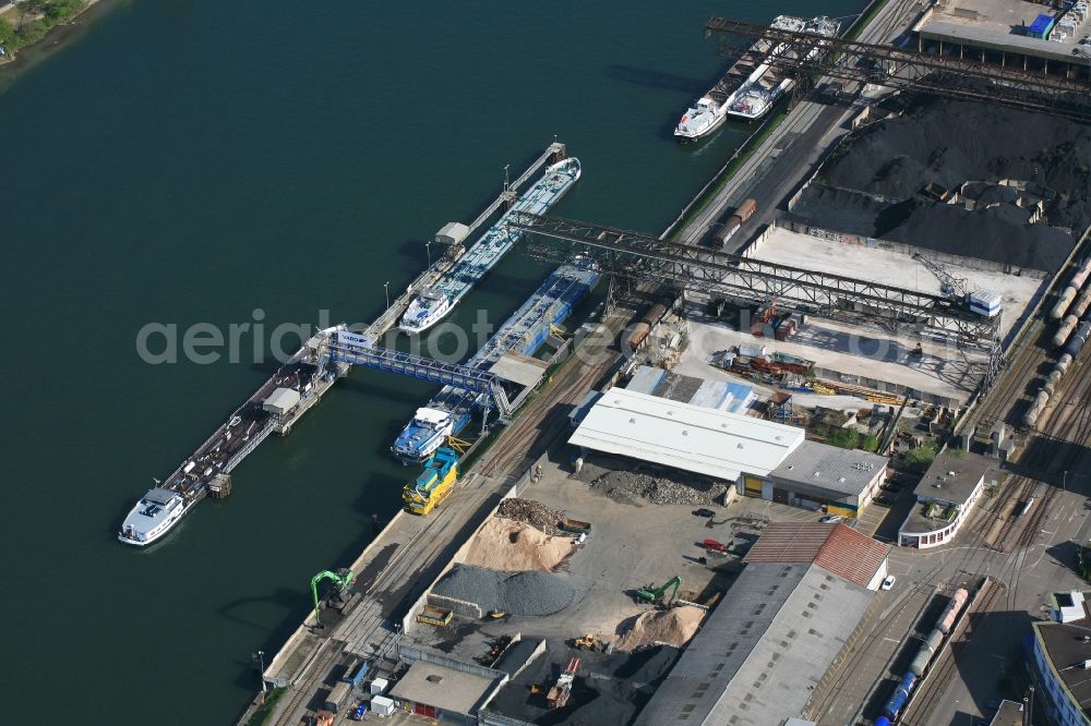 Aerial photograph Birsfelden - Wharves and piers with ship loading terminals in the inner harbor at the river Rhine in Birsfelden in the canton Basel-Landschaft, Switzerland