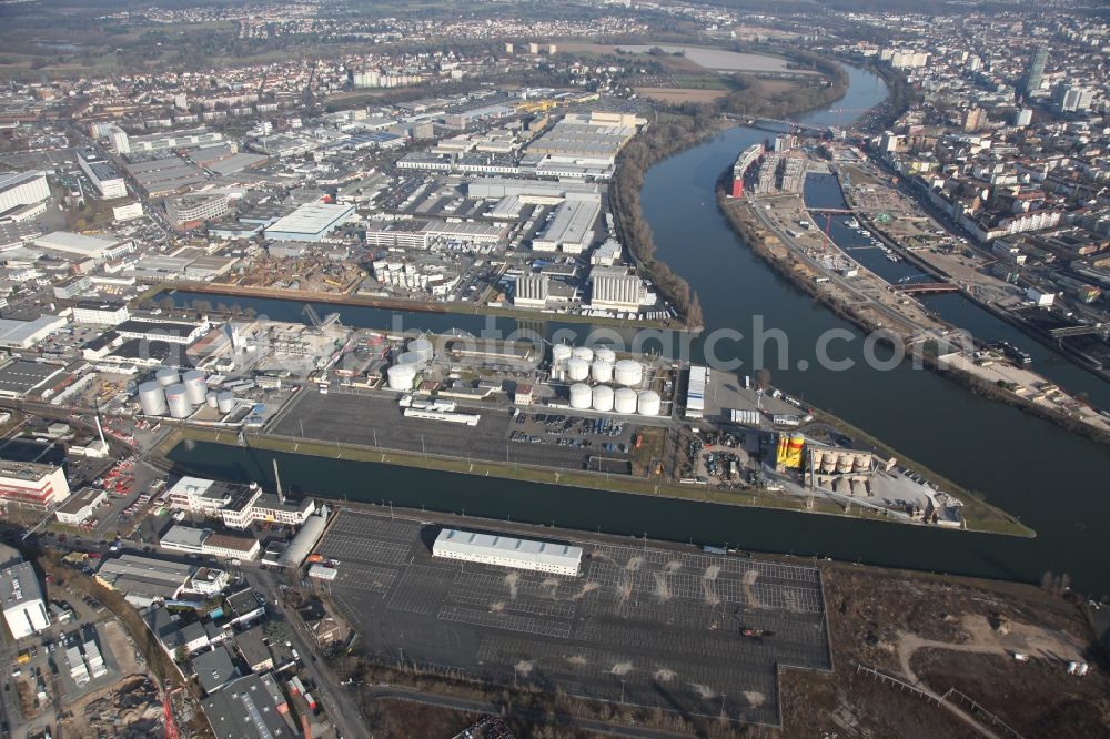 Frankfurt am Main from above - Wharves and piers with ship loading terminals at East Harbour 2, an inland port in Frankfurt am Main Ostend in Hesse