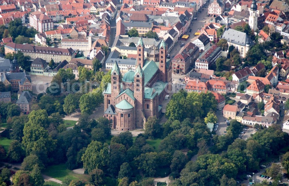 Speyer from the bird's eye view: Speyer Cathedral in Speyer in Rhineland-Palatinate. The cathedral stands on the UNESCO list of World Heritage Sites