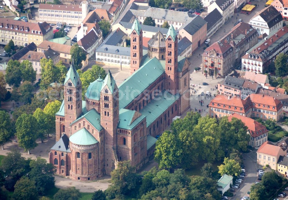 Aerial image Speyer - Speyer Cathedral in Speyer in Rhineland-Palatinate. The cathedral stands on the UNESCO list of World Heritage Sites