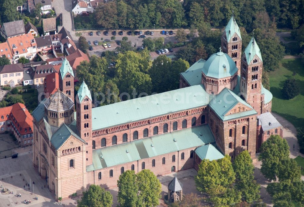 Aerial photograph Speyer - Speyer Cathedral in Speyer in Rhineland-Palatinate. The cathedral stands on the UNESCO list of World Heritage Sites