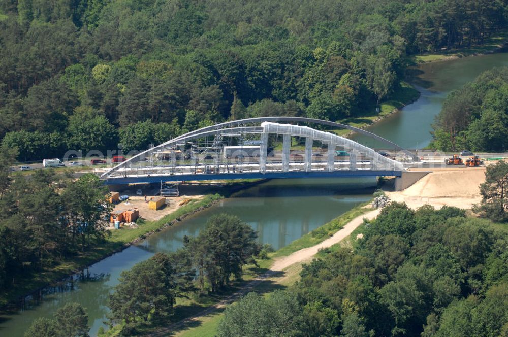 Langer Grund from the bird's eye view: Blick auf die Baustelle der Kaiserwegbrücke über den Oder-Havel-Kanal in Langer Grund - Schorfheide BB. View onto the construction area / site of the Kaiserweg-Bridge over the Oder-Havel-Canal in Langer Grund.