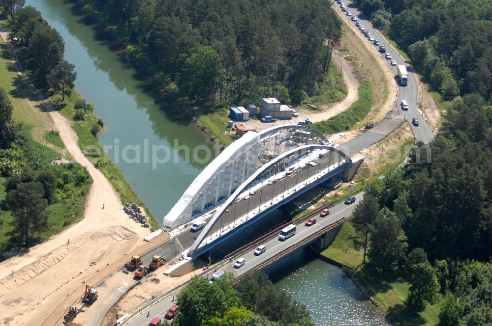 Aerial photograph Langer Grund - Blick auf die Baustelle der Kaiserwegbrücke über den Oder-Havel-Kanal in Langer Grund - Schorfheide BB. View onto the construction area / site of the Kaiserweg-Bridge over the Oder-Havel-Canal in Langer Grund.