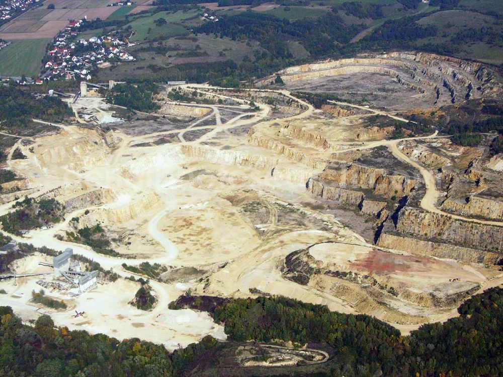 Aerial image Brandlberg - Regensburg / Bayern - Ansicht des Kalksteinbruches auf dem Brandlberg, nord-östlich von Regensburg; GMG Granit Marmor Gabler GmbH; Fichtelgebirgstr. 20; 93057 Regensburg Telefon: (0941) 699500