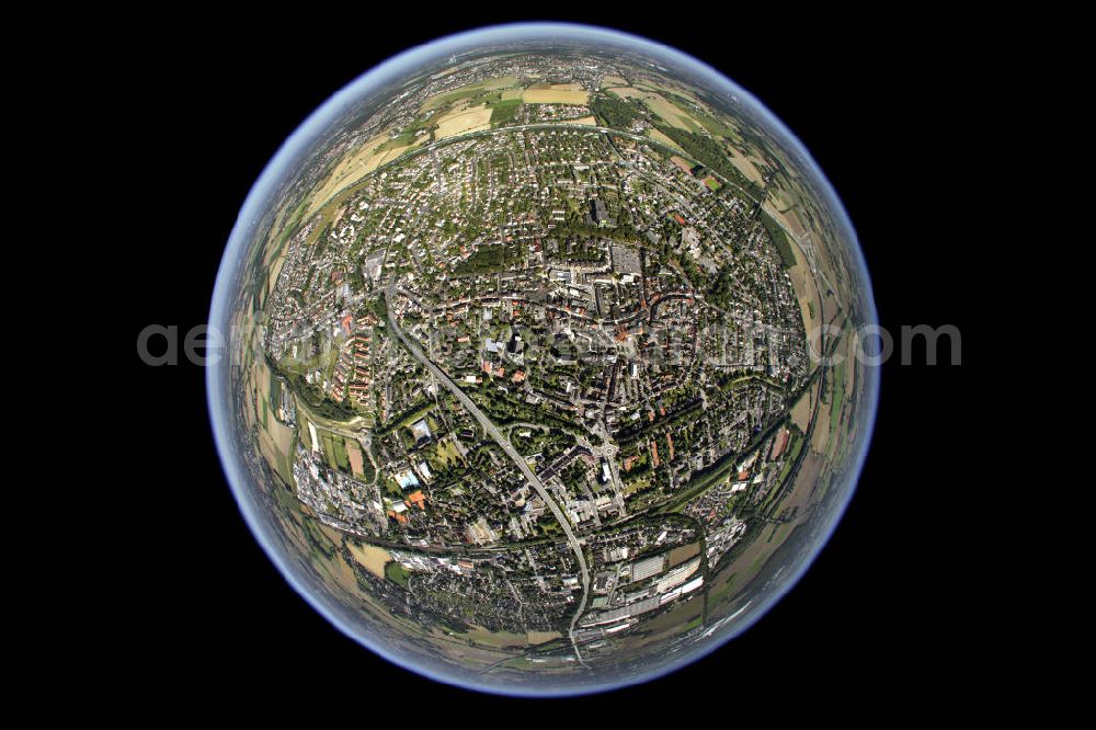 Kamen from the bird's eye view: Blick auf Kamen durch ein Fischaugenobjektiv. Kamen ist eine Stadt im östlichen Ruhrgebiet und gehört zum Kreis Unna.