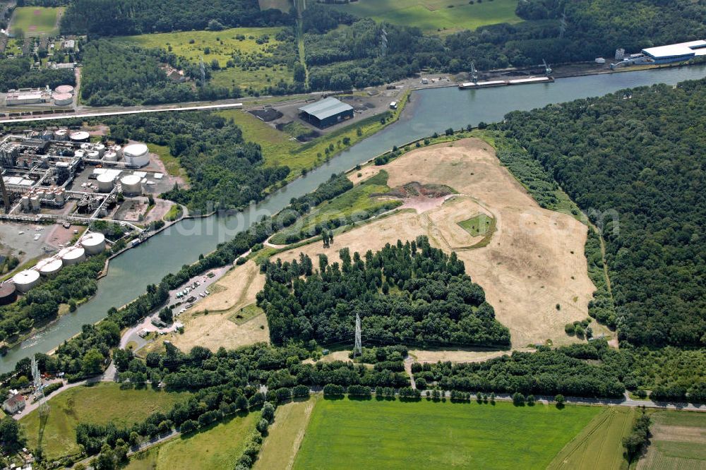 Castrop-Rauxel from above - Blick auf die Muelldeponie und den Rhein-Herne-Kanal. Castrop Rauxel waste disposal site and Rhine-Herne-canal.