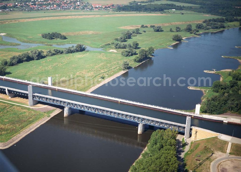 Aerial photograph Hohenwarthe - Blick auf die Brücke bei Hohenwarthe. Ein Ausbauprojekt des Wasserstraßenneubauamtes Magdeburg.