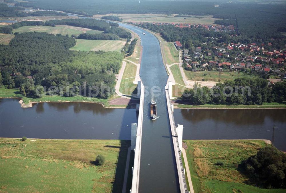 Aerial photograph Hohenwarthe - Blick auf die Brücke bei Hohenwarthe. Ein Ausbauprojekt des Wasserstraßenneubauamtes Magdeburg.