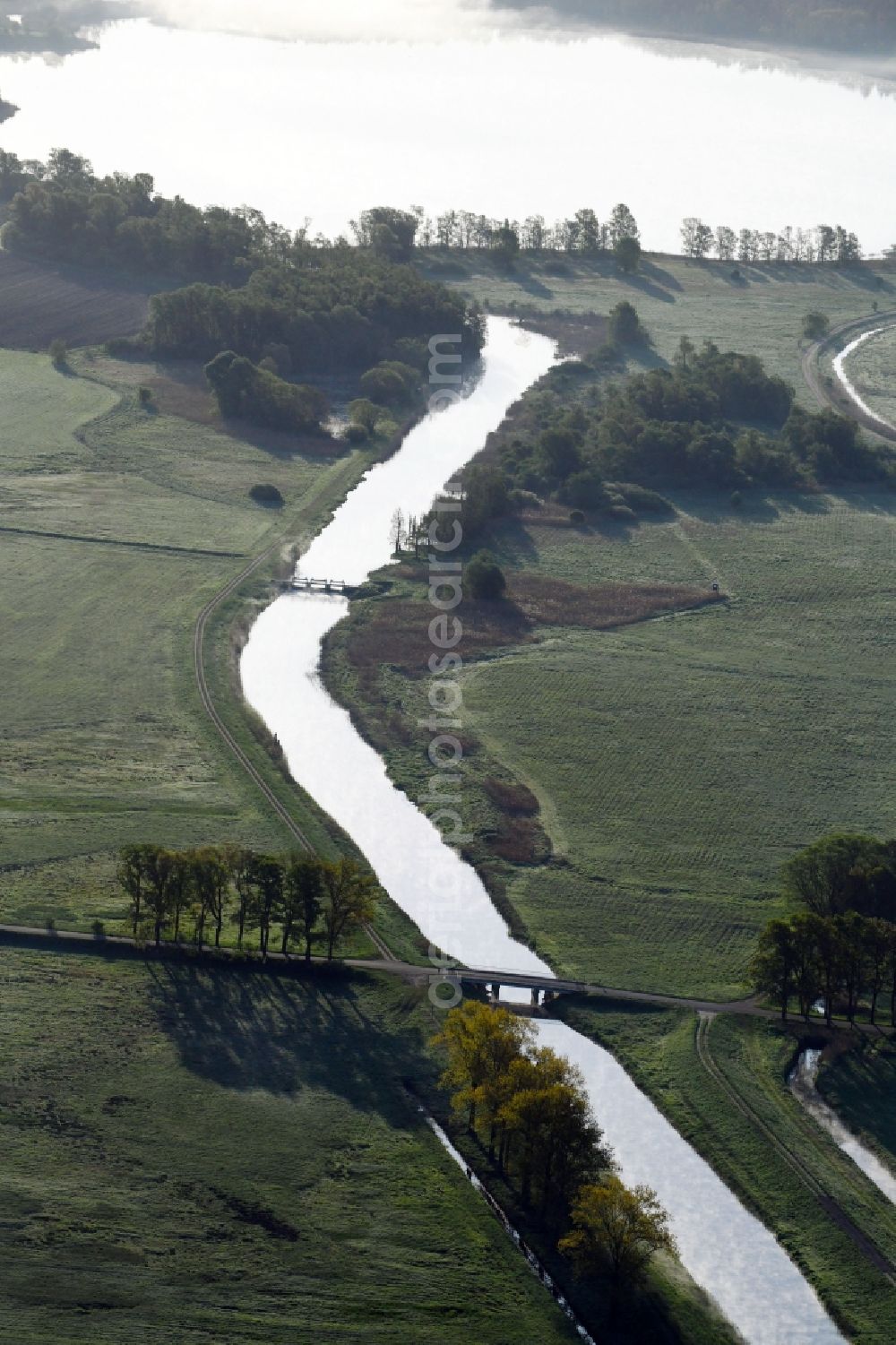 Dreetz from above - Course of the canal and bank areas of the Old Rhinkanal in Dreetz in the federal state Brandenburg, Germany