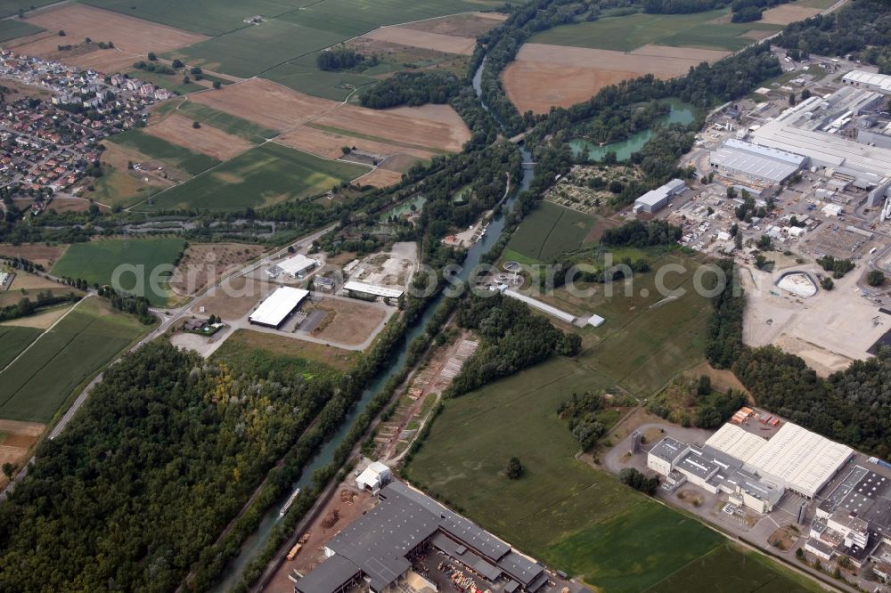 Volgelsheim from the bird's eye view: Course of channel and riparian areas of the Rhein-Rhone-Channel in Volgelsheim in Frankreich