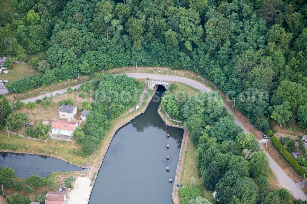 Aerial photograph Foug - Channel flow through tunnel and river banks of the waterway shipping Rhine to Marne channel in Foug in Grand Est, France