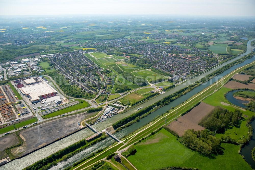 Aerial image Herringen - canal course and shore areas of the connecting canal Datteln-Hamm-Kanal and Fluss Lippe in Herringen at Ruhrgebiet in the state North Rhine-Westphalia, Germany