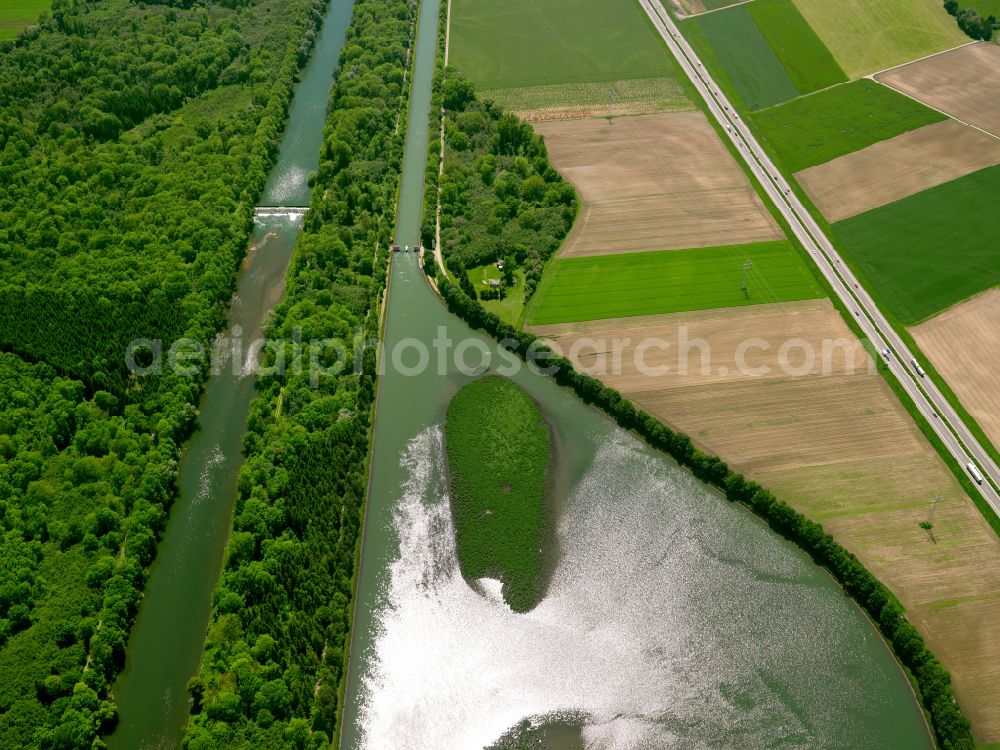 Dettingen an der Iller from above - Canal course and shore areas of the connecting canal Illerkanal in Dettingen an der Iller in the state Baden-Wuerttemberg, Germany