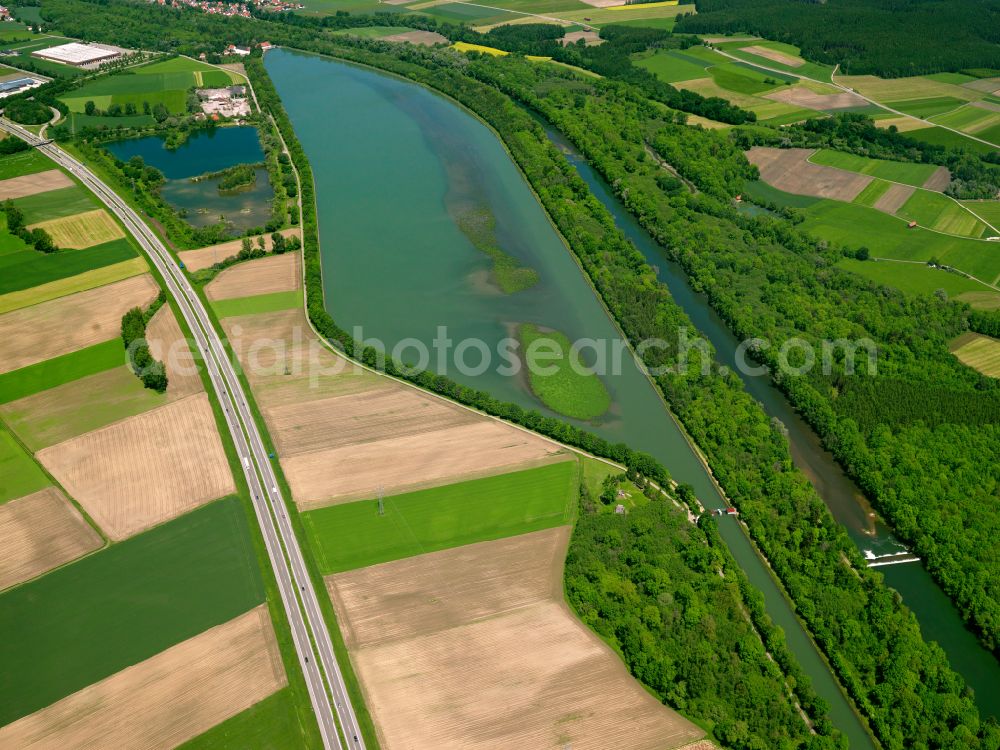 Aerial image Dettingen an der Iller - Canal course and shore areas of the connecting canal Illerkanal in Dettingen an der Iller in the state Baden-Wuerttemberg, Germany