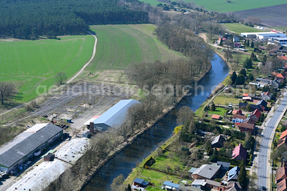 Aerial photograph Eldena - Canal course and shore areas of the connecting canal MEW Mueritz-Elde-Wasserstrasse in Eldena in the state Mecklenburg - Western Pomerania, Germany