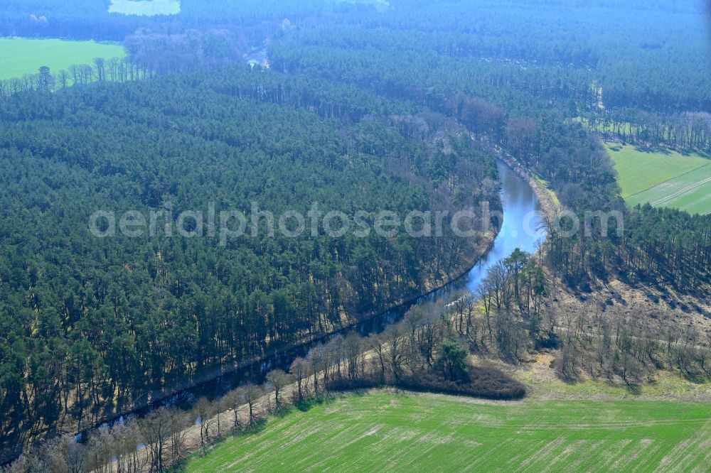 Aerial photograph Eldena - Canal course and shore areas of the connecting canal MEW Mueritz-Elde-Wasserstrasse in Eldena in the state Mecklenburg - Western Pomerania, Germany