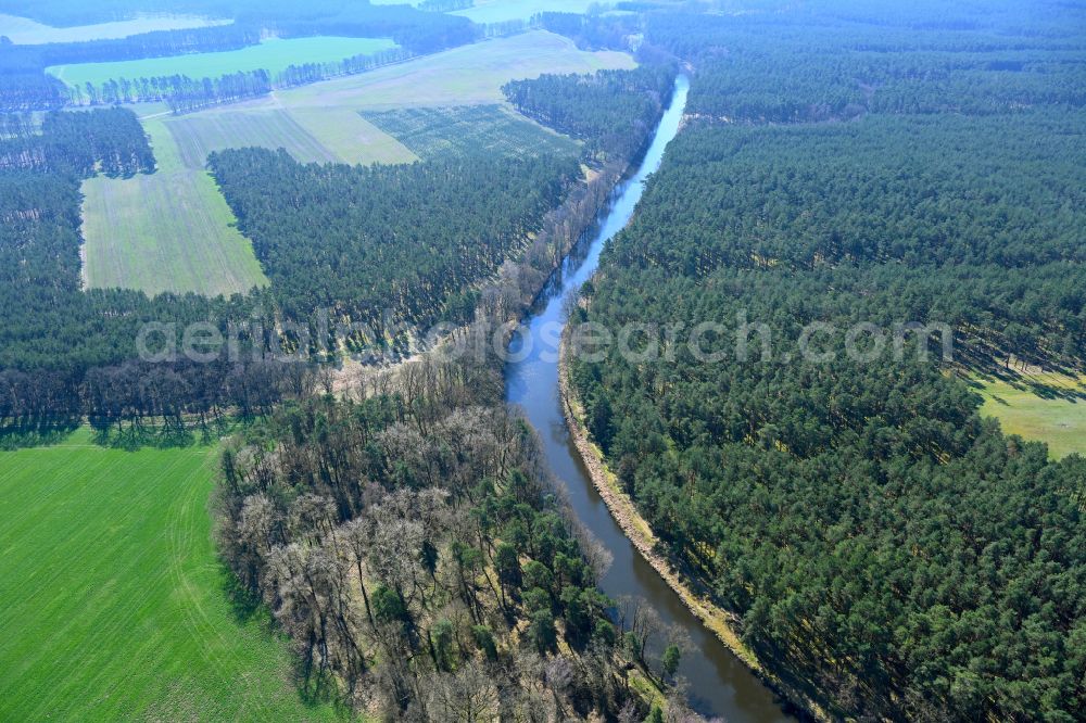 Aerial photograph Eldena - Canal course and shore areas of the connecting canal MEW Mueritz-Elde-Wasserstrasse in Eldena in the state Mecklenburg - Western Pomerania, Germany