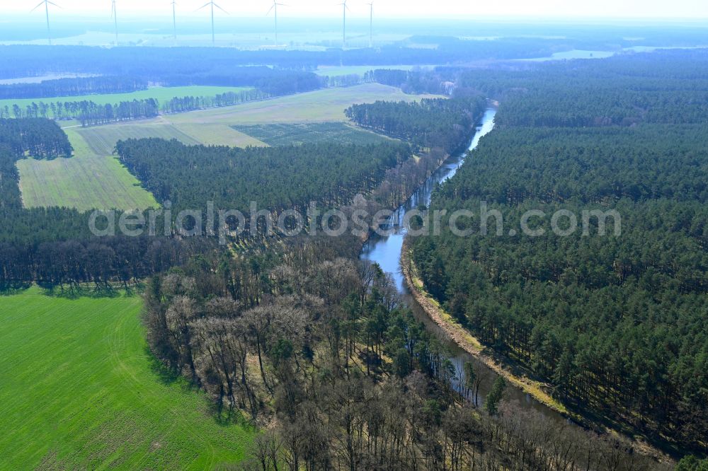 Aerial photograph Eldena - Canal course and shore areas of the connecting canal MEW Mueritz-Elde-Wasserstrasse in Eldena in the state Mecklenburg - Western Pomerania, Germany