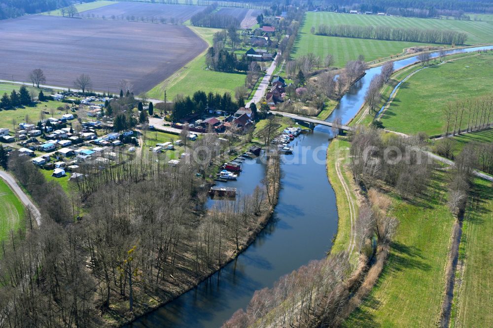 Eldena from the bird's eye view: Canal course and shore areas of the connecting canal MEW Mueritz-Elde-Wasserstrasse in Eldena in the state Mecklenburg - Western Pomerania, Germany