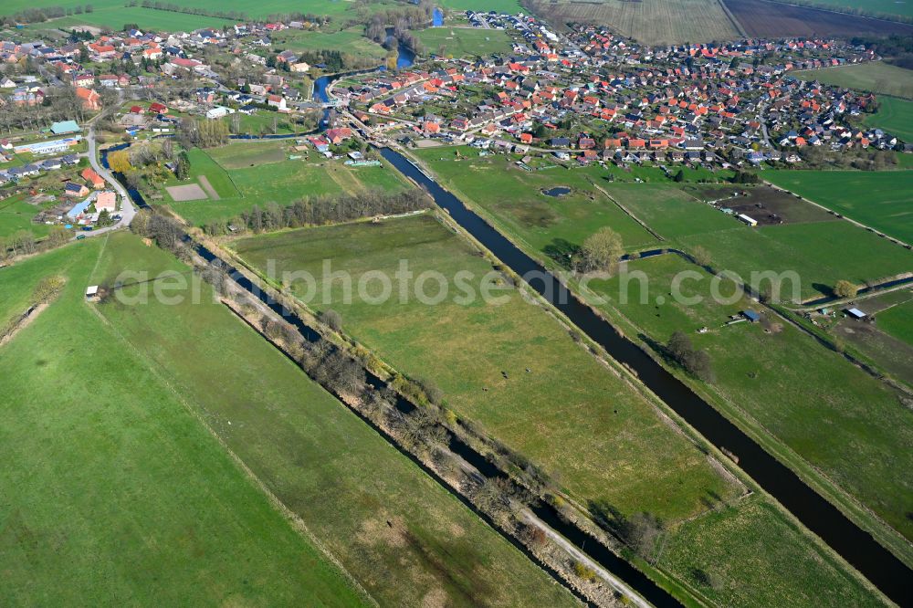 Banzkow from above - Canal course and shore areas of the connecting canal Stoerkanal on street Am Muehlengraben in Banzkow in the state Mecklenburg - Western Pomerania, Germany