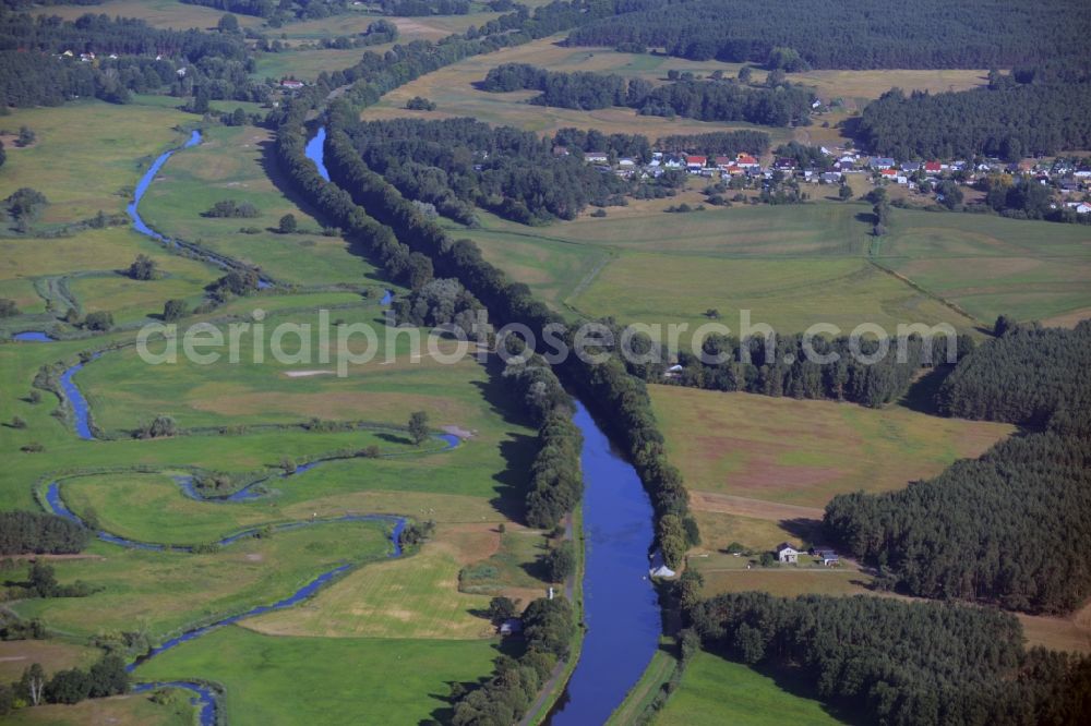 Aerial photograph Zehdenick - History channel and riparian areas of des Vosskanals in Zehdenick in the state Brandenburg. Also shown the Havel