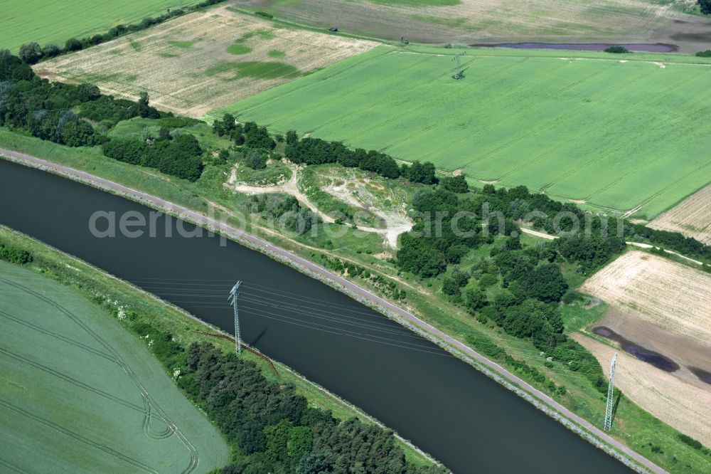 Genthin from the bird's eye view: Channel flow and river banks of the waterway shipping Elbe-Havel-Kanal in Genthin in the state Saxony-Anhalt