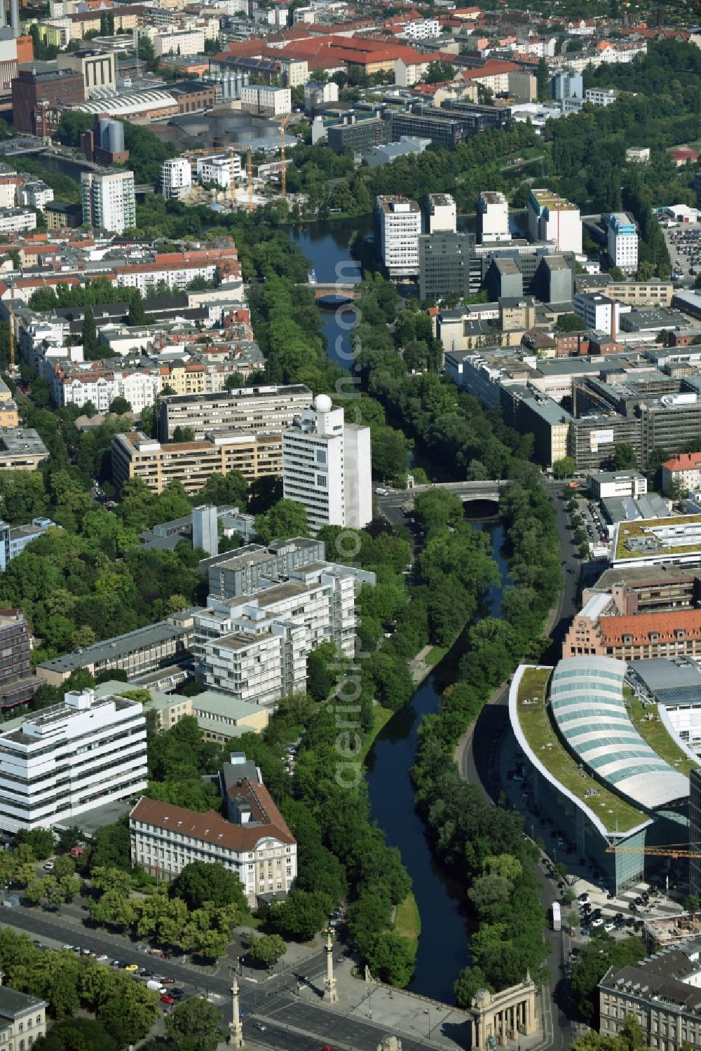 Berlin from the bird's eye view: Channel flow and river banks of the waterway shipping Landwehrkanal in Berlin