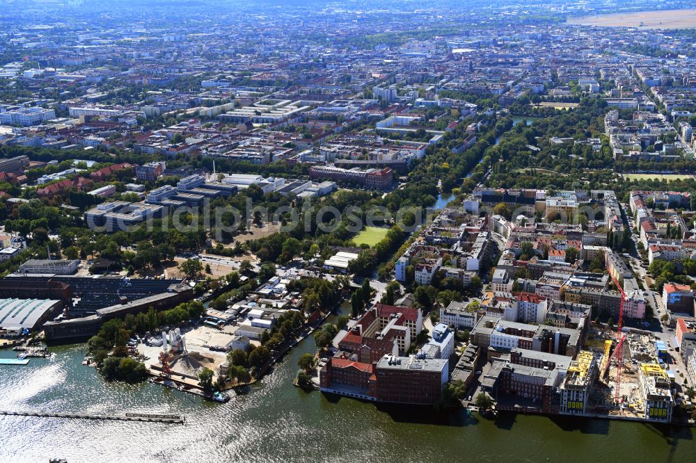 Berlin from above - Channel flow and river banks of the waterway shipping on Landwehrkanal - Flutgraben in the district Kreuzberg in Berlin, Germany