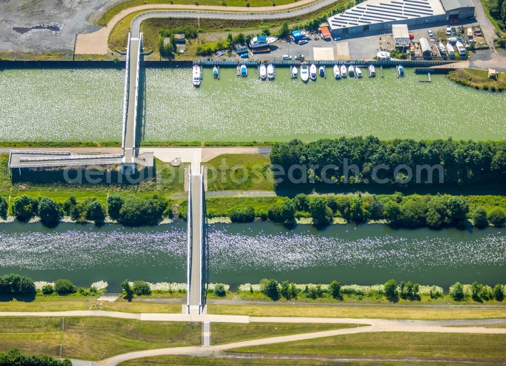 Hamm from above - Channel flow and river banks of the waterway shipping of Lippe in Hamm in the state North Rhine-Westphalia, Germany