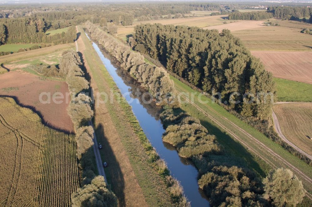 Dettenheim from the bird's eye view: Channel flow and river banks of Saalbach canal in Dettenheim in the state Baden-Wuerttemberg