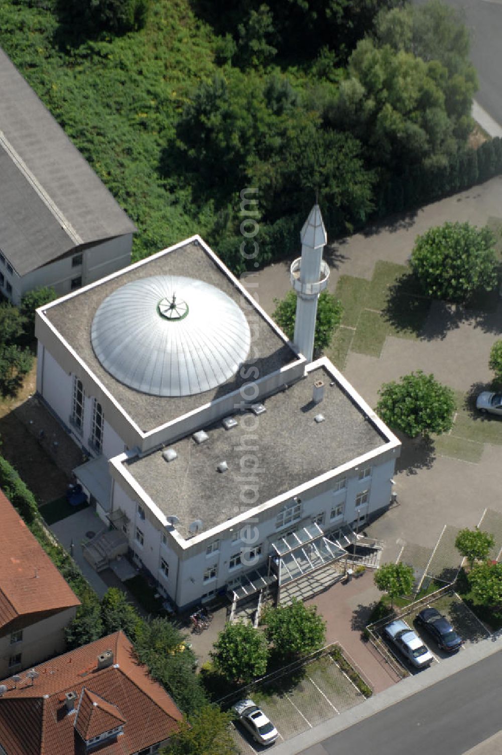 Aerial image Wiesloch - Blick auf die Kanuni Sultan Süleyman Camii. Die Moschee wurde 1995 eröffnet, der Gottesdienst findet in türkischer Sprache statt. Sie gehört dem Dachveband Türkisch-Islamische Union (DITIB) an. Kontakt: Kanuni Sultan Süleyman Camii in Wiesloch, In den Auwiesen 1, 69168 Wiesloch, Tel. 06222 / 8712