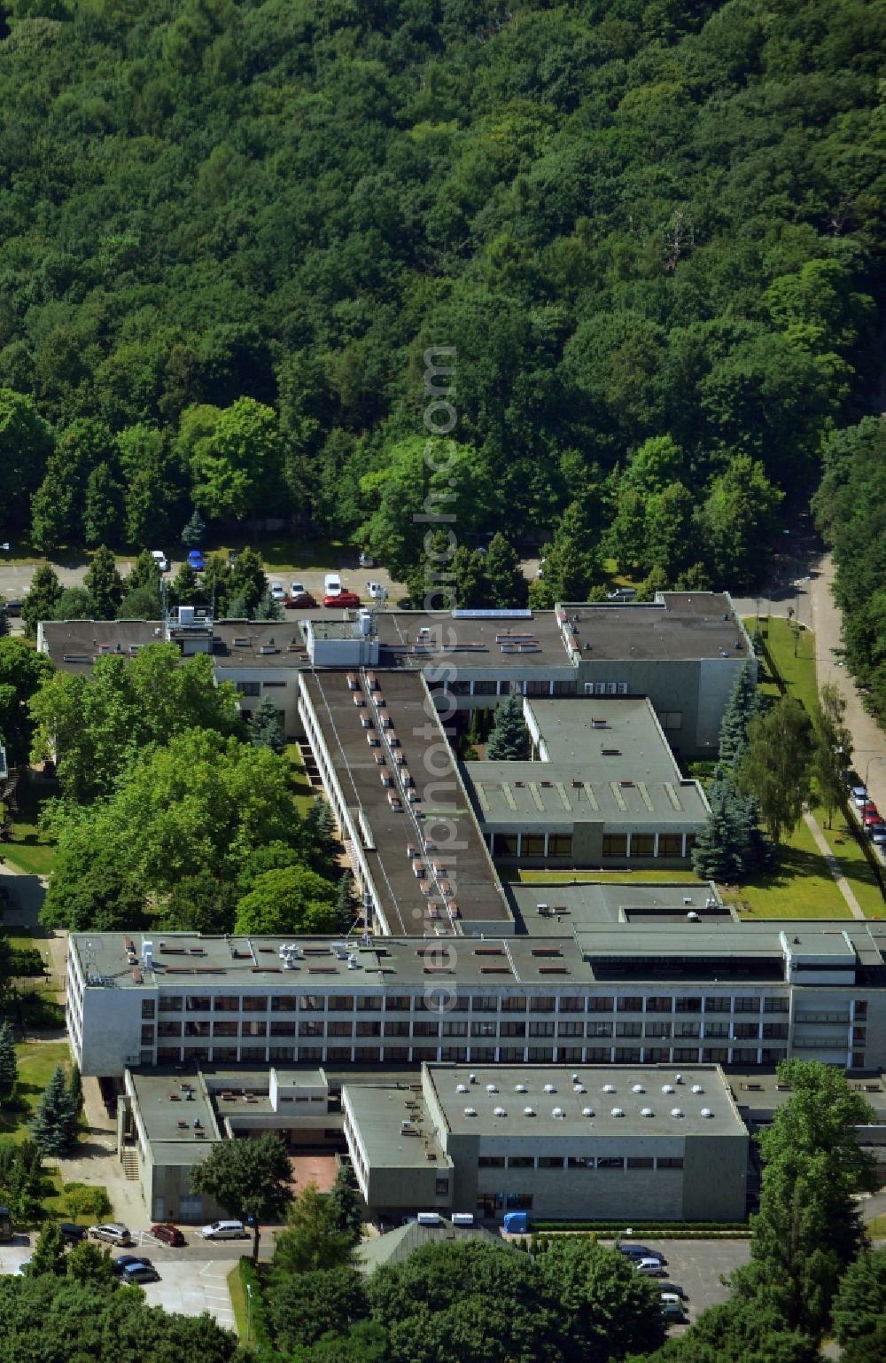 Warschau from the bird's eye view: Cardinal Stefan Wyszynski University with the Church Parafia Bl E. Detkenska on Dewajtisin in Warsaw Masovian Voivodeship in Poland