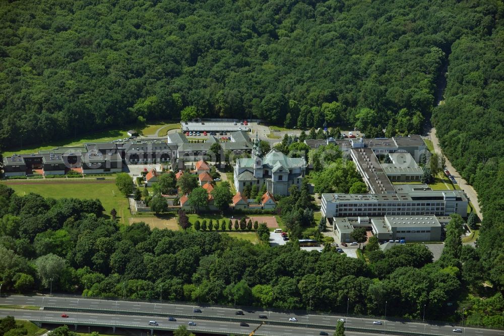 Aerial photograph Warschau - Cardinal Stefan Wyszynski University with the Church Parafia Bl E. Detkenska on Dewajtisin in Warsaw Masovian Voivodeship in Poland