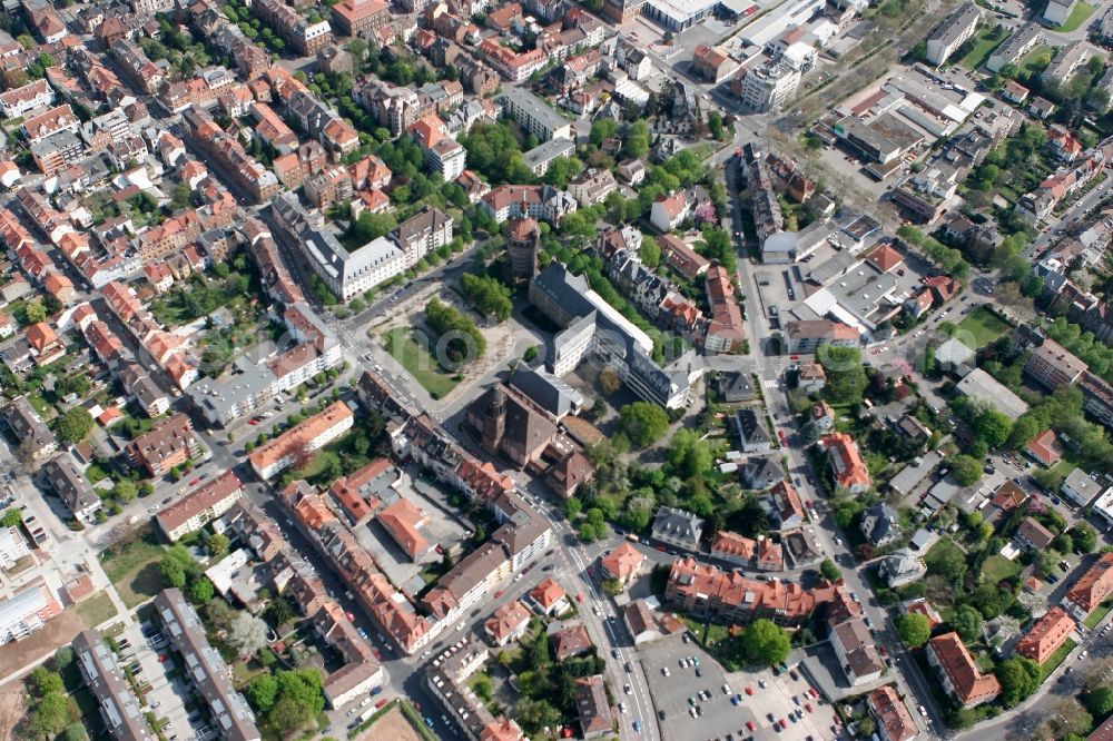 Aerial image Worms - View over the Karlsplatz at the Wasserturm, the Lutherchurch and the Eleonoren High School in Worms in Rhineland-Palatine