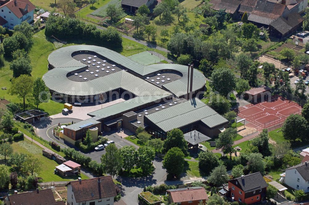 Fuchsstadt from above - Das Gebäude der Wolfgang Gerberen und staatlich anerkannten Katharinen-Schule. Träger der Förderschule ist die Lebenshilfe für Behinderte e.V. Schweinfurt. The building of the Wolfgang Gerbere and state-recognized Katharinen School. lebenshilfe-schweinfurt.de