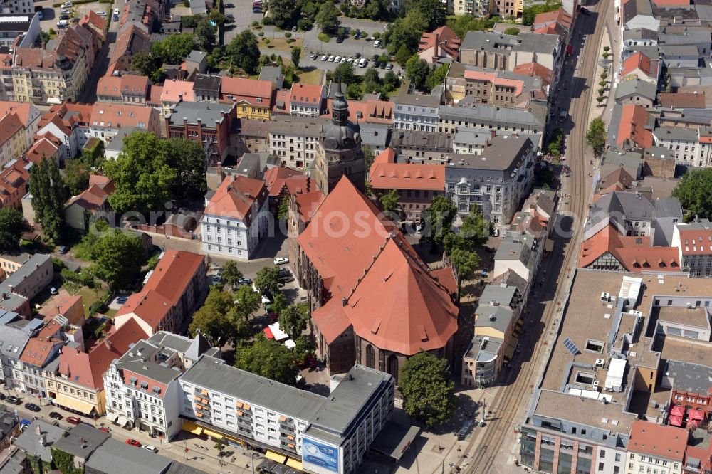 Brandenburg an der Havel from above - Sankt Katharinen in Brandenburg an der Havel in the State of Brandenburg is a three-naved late Gothic Hall church and the Evangelical Parish Church of the new town in Brandenburg an der Havel. It is a masterpiece of North German brick Gothic, and the largest church in the city