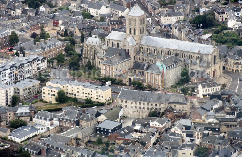 Aerial image Fécamp - Church building of the cathedral of Abbatiale de la Sainte-Trinite on Place des ducs Richards in Fecamp in Normandie, France