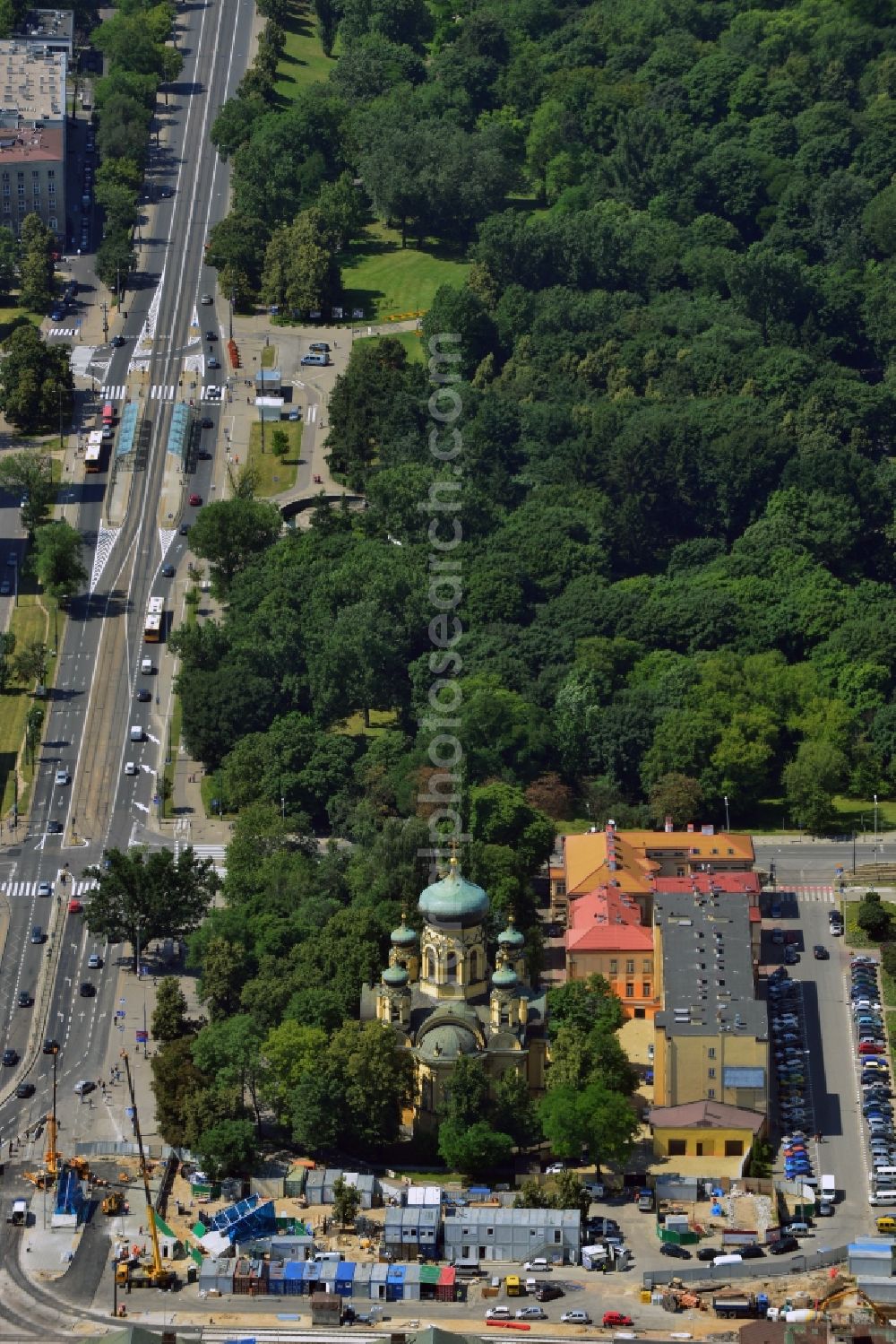 Aerial photograph Warschau - The cathedral of Saint Mary Magdalene on the Targowa street in the Praga Polnoc district of Warsaw in Poland. The distinct church from the 19th century is located on the street where construction work is taking place