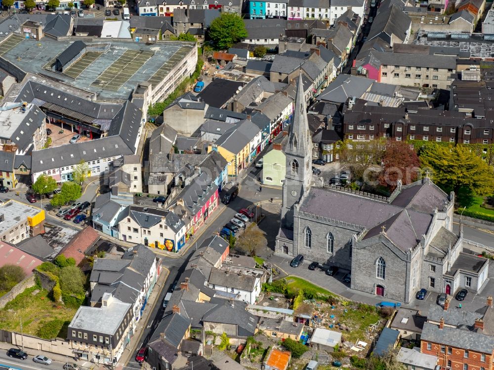 Ennis from the bird's eye view: Church building of the cathedral of in Ennis in Clare, Ireland