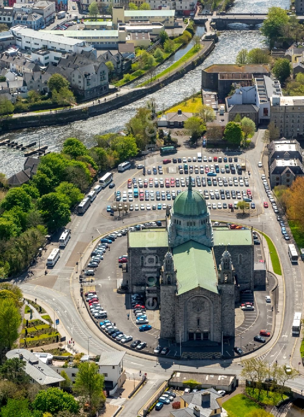 Galway from the bird's eye view: Church building of the cathedral of Galway, Ireland